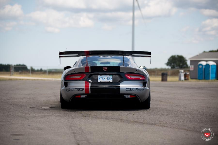  Dodge Viper ACR on Vossen Wheels (VPS-306) 2017 года  (фото 28 из 40)